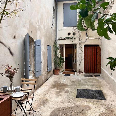 Duplex Centre Historique Arles Apartment ภายนอก รูปภาพ