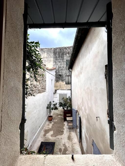 Duplex Centre Historique Arles Apartment ภายนอก รูปภาพ