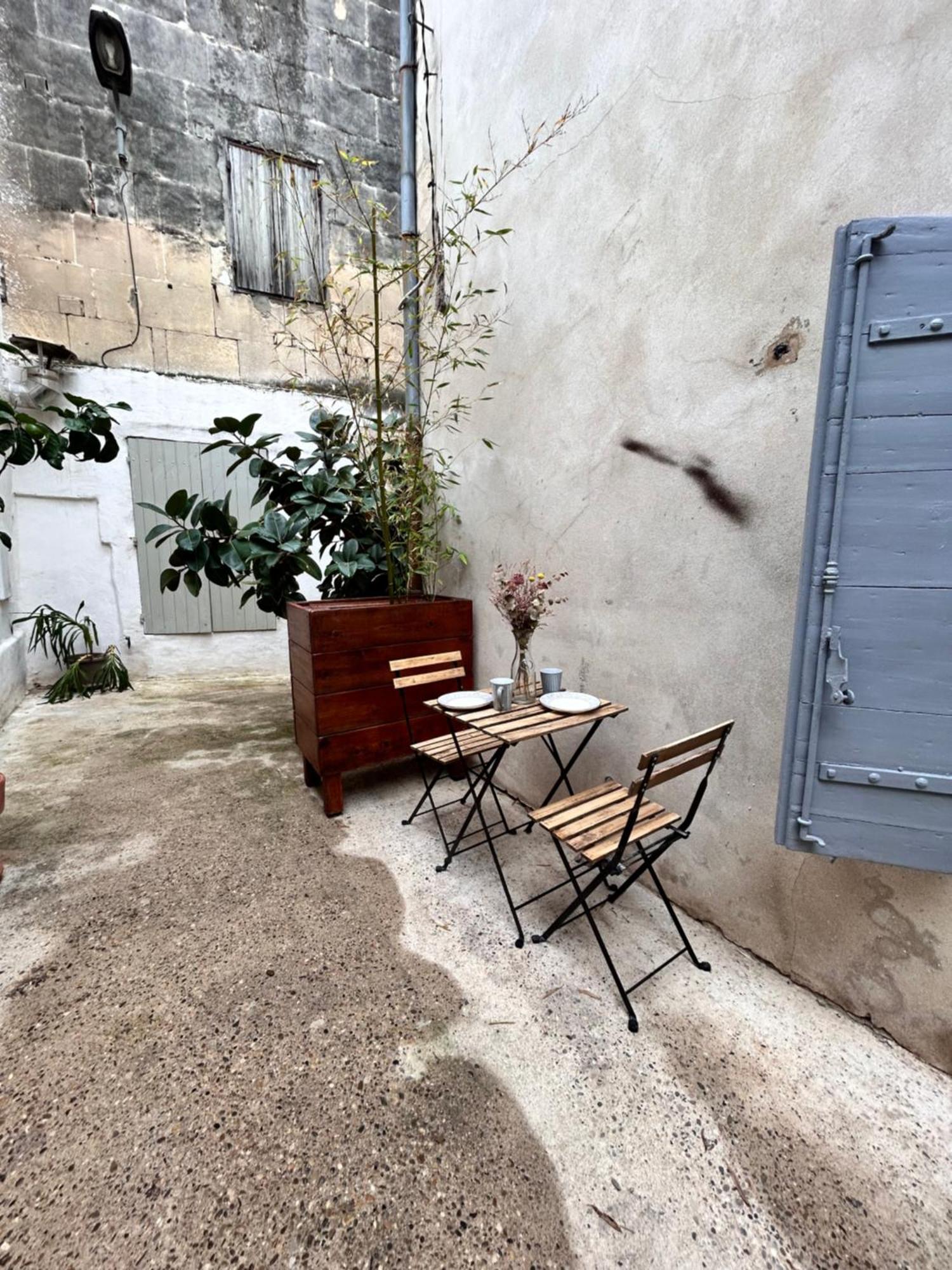 Duplex Centre Historique Arles Apartment ภายนอก รูปภาพ