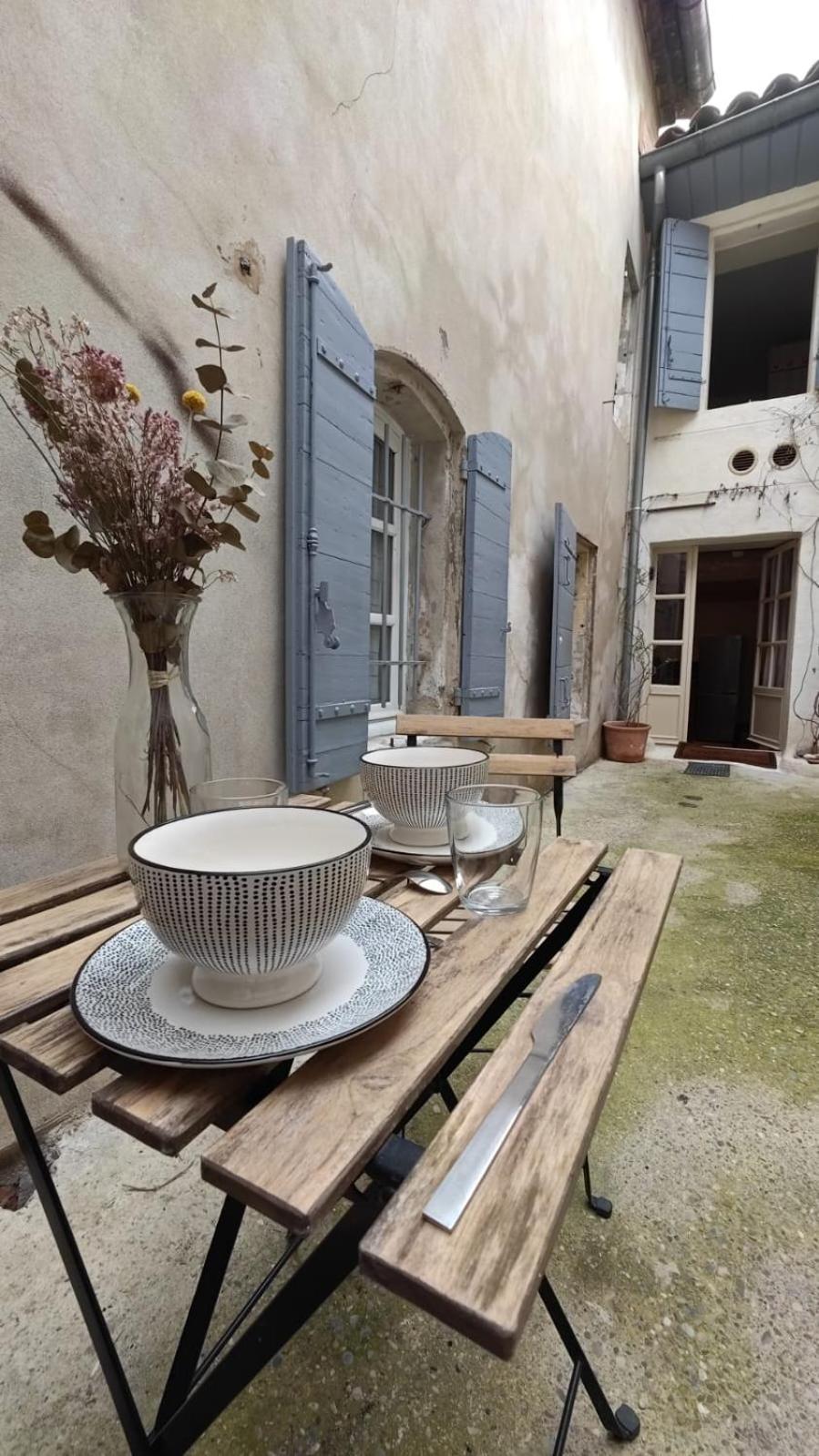 Duplex Centre Historique Arles Apartment ภายนอก รูปภาพ